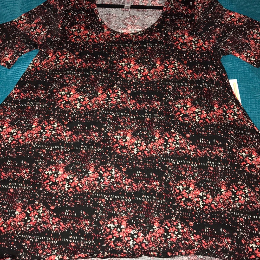 LulaRoe Perfect Tee